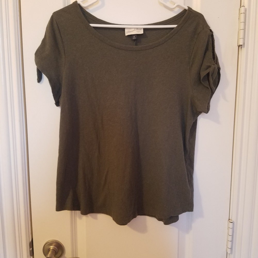 Universal Thread Olive Green Tee